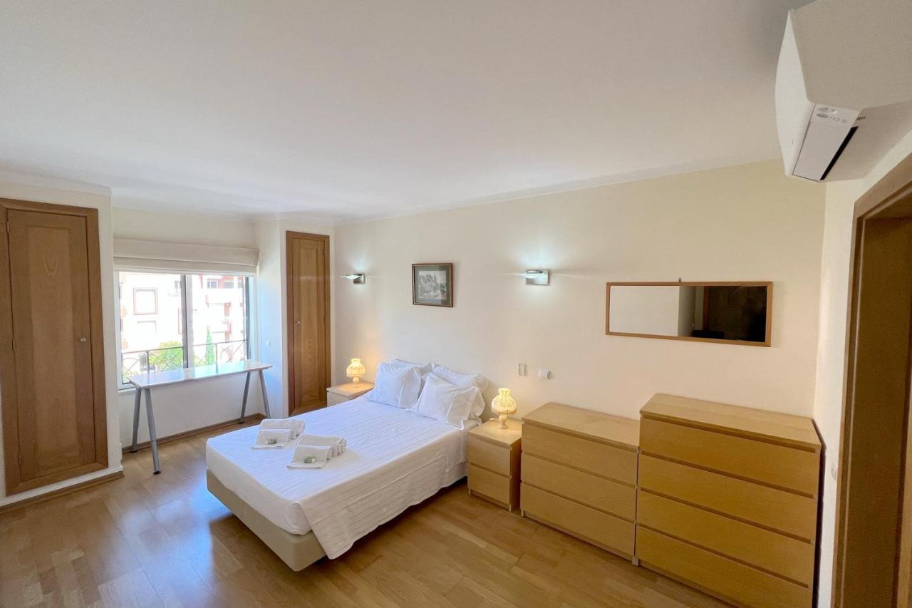 Apartment By The Beach With Parking And Wifi By Amcf Portimao Exterior photo